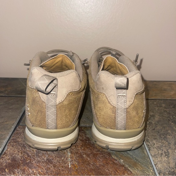 Oboz Women’s Shoes - Picture 3 of 6